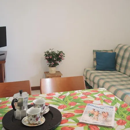 Amazing Flat With Terrace And Pool Daire