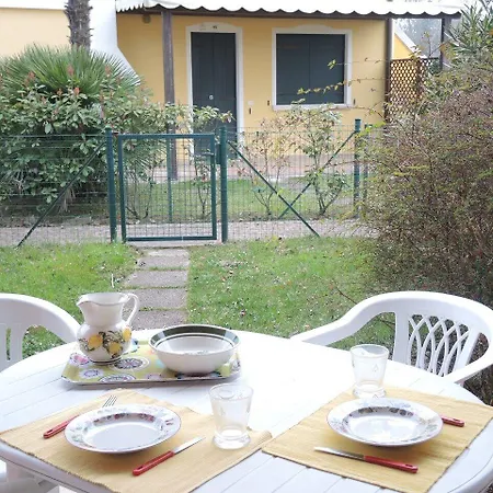 Amazing Flat With Terrace And Pool Daire Bibione